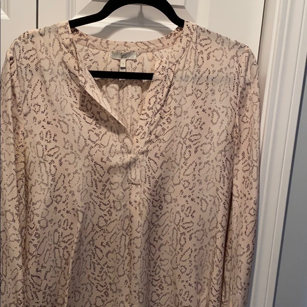 Joie S pink snakeskin print silk blouse